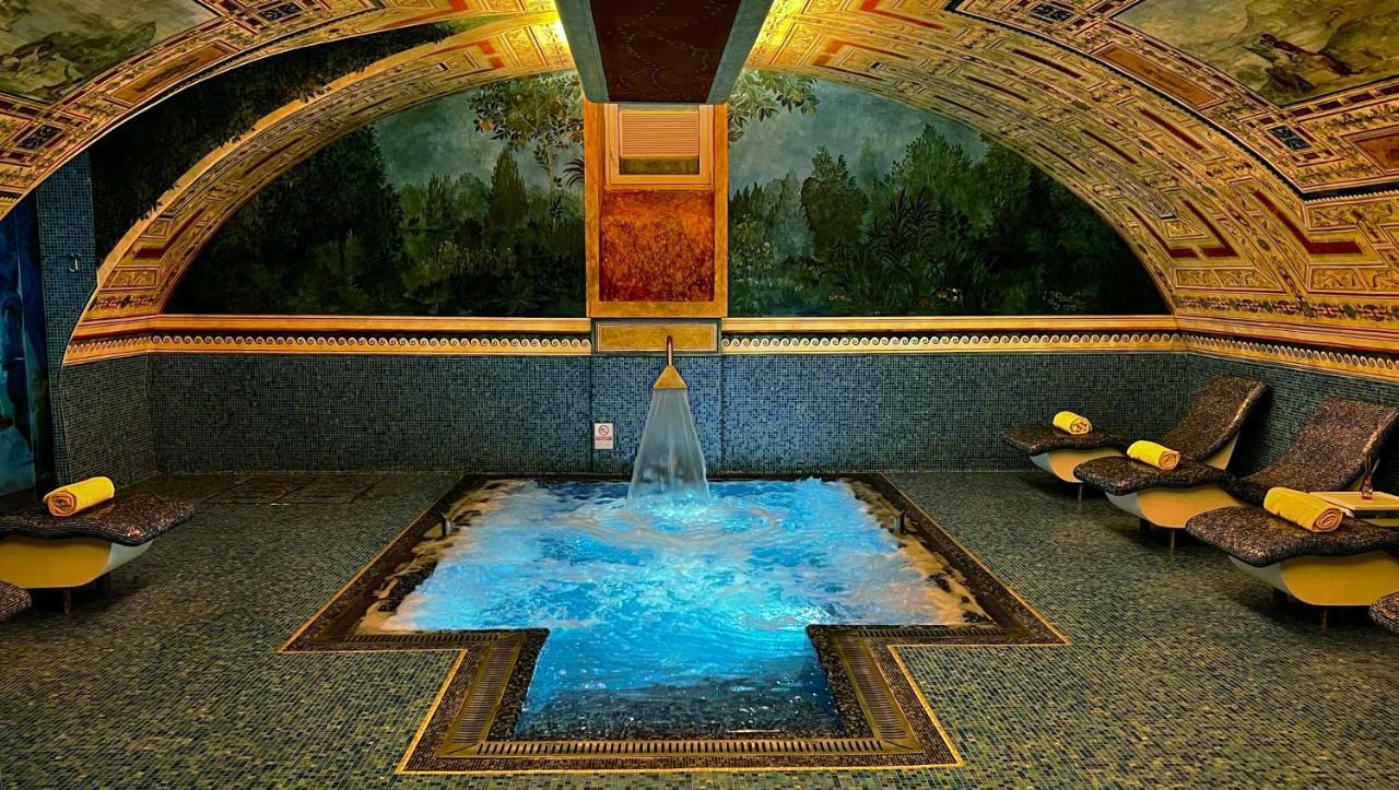 Byblos Art Hotel Villa Amista San Pietro in Cariano Exterior photo